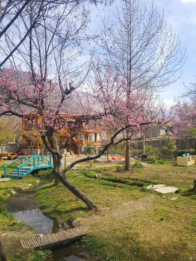 Riverdale Gilgit Eksteriør billede